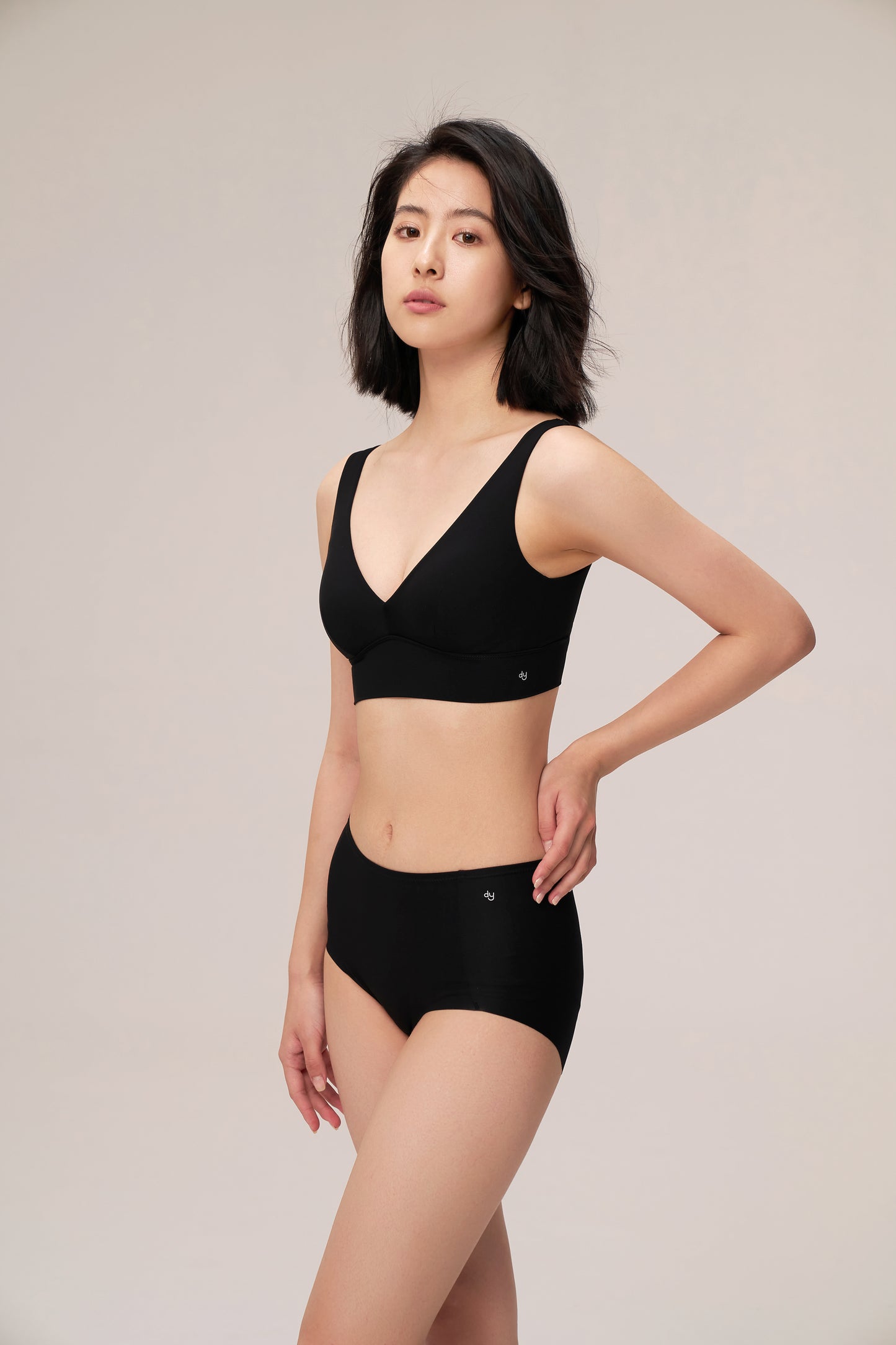 DY 超無痕高腰三角褲 High-Waist free cut full brief