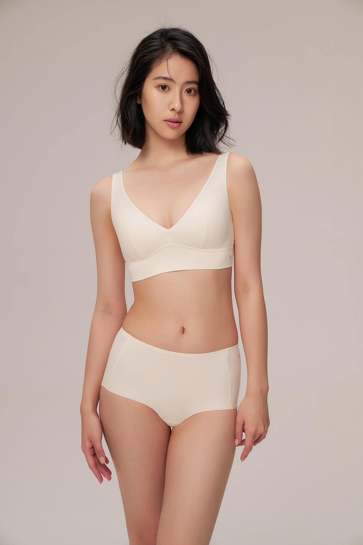 DY 超無痕高腰三角褲 High-Waist free cut full brief