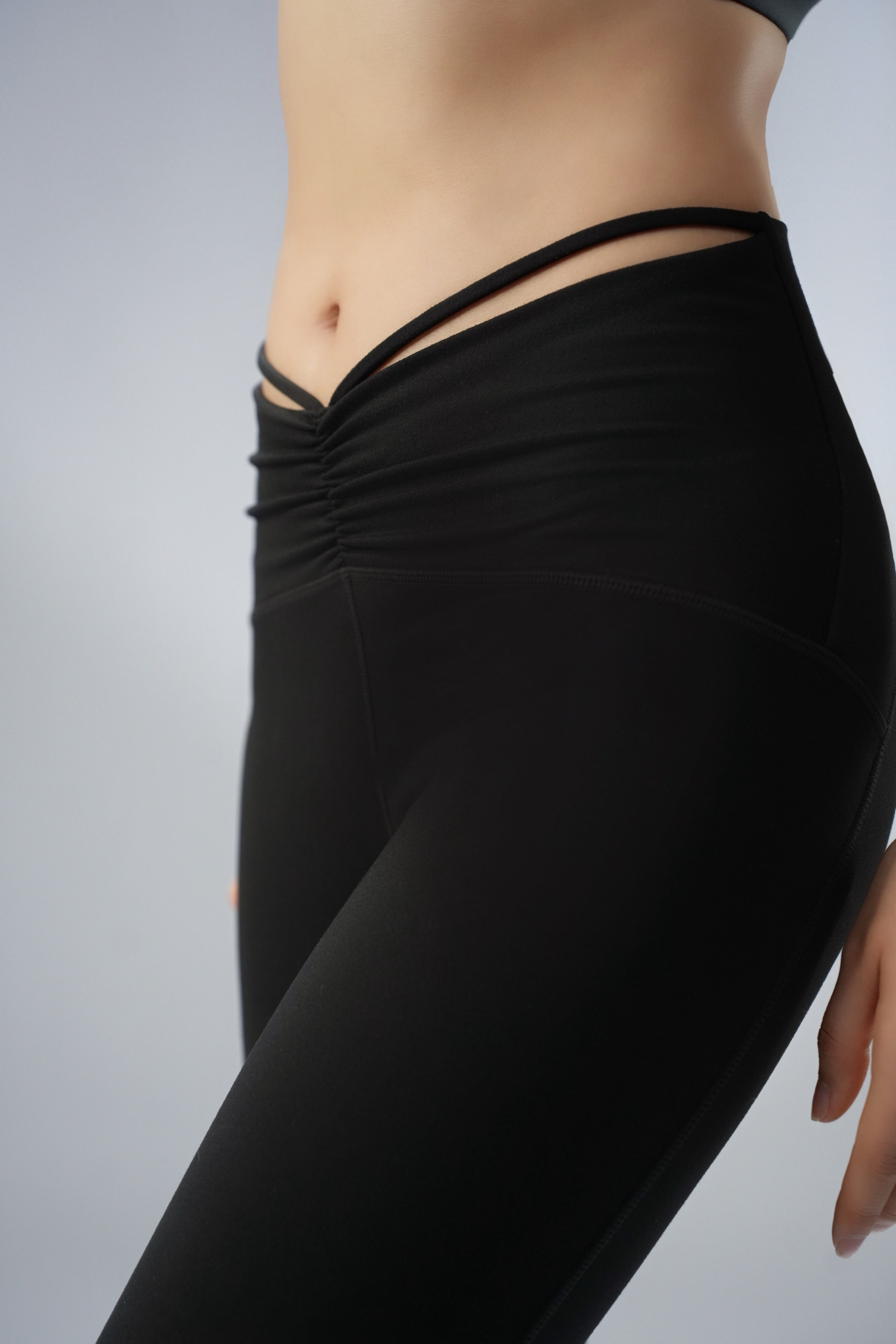 DY高腰鏤空皺摺喇叭瑜伽褲