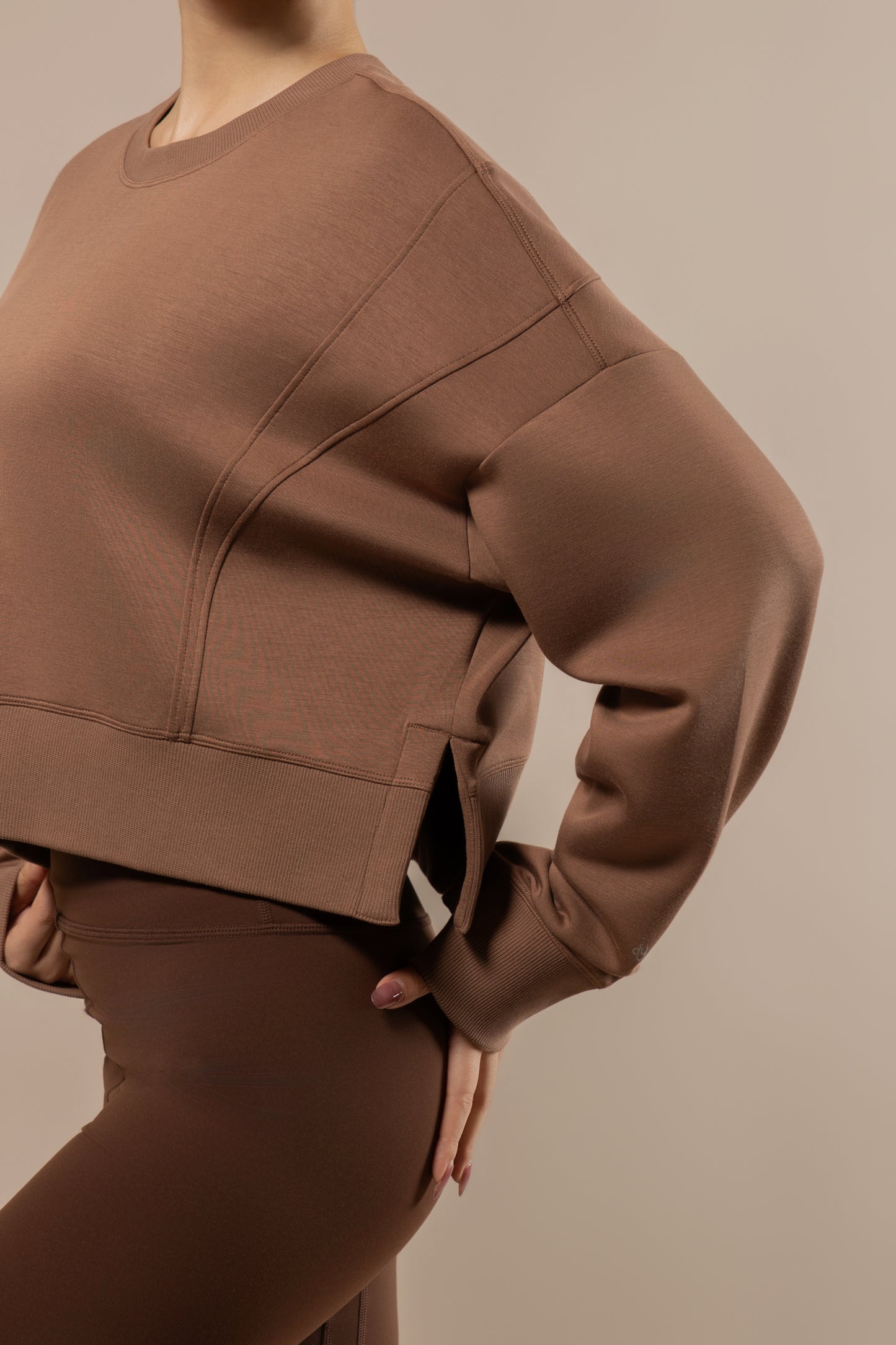 DY 雲朵棉寬鬆短款開叉衛衣