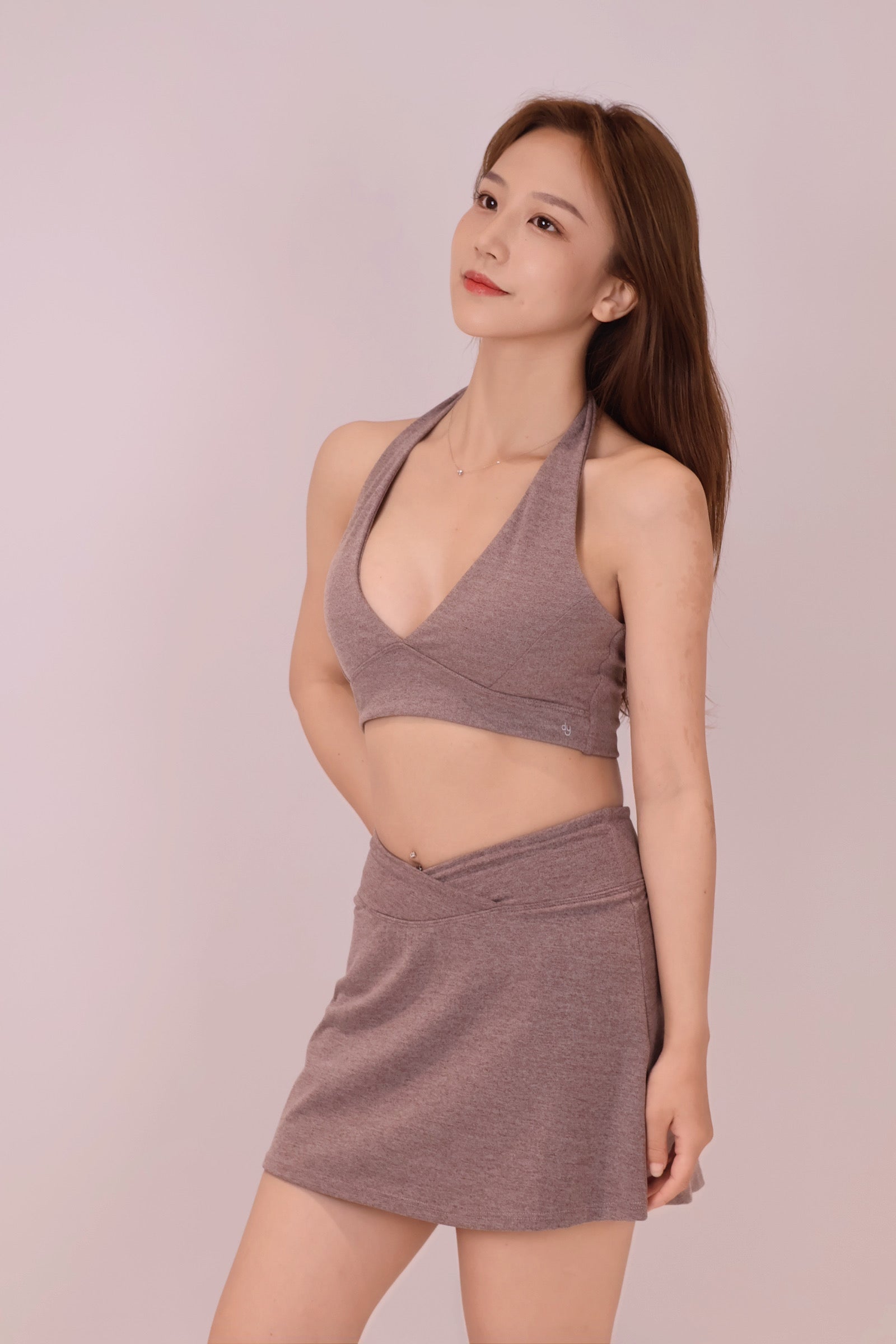 DY深V掛脖運動上衣