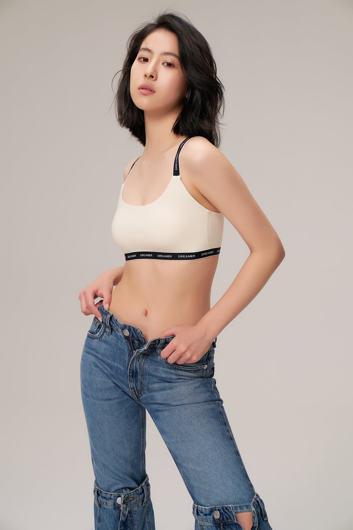 DY 字母印花運動內衣 Cross back  strap bra top