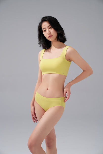 DY 多巴胺寬肩帶舒適運動內衣 ESSENTIAL SQUARE NECK BRA TOP