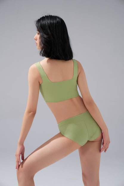 DY 多巴胺寬肩帶舒適運動內衣 ESSENTIAL SQUARE NECK BRA TOP