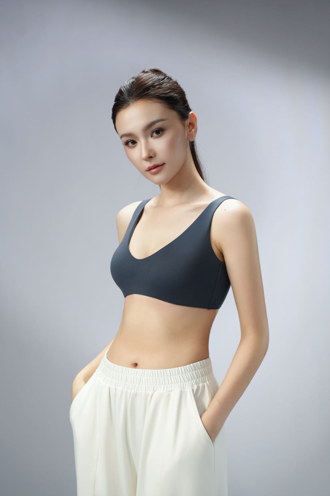 DY 大U背胸後扭結運動上衣