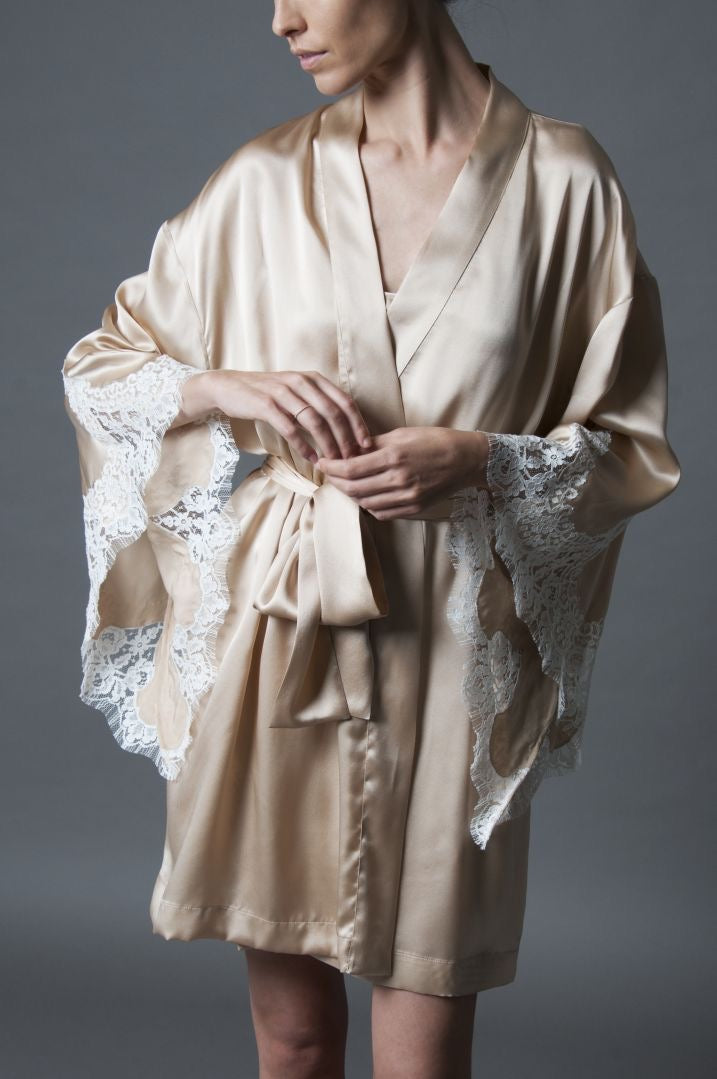 LAYALINA ARIELLE Short Satin Robe