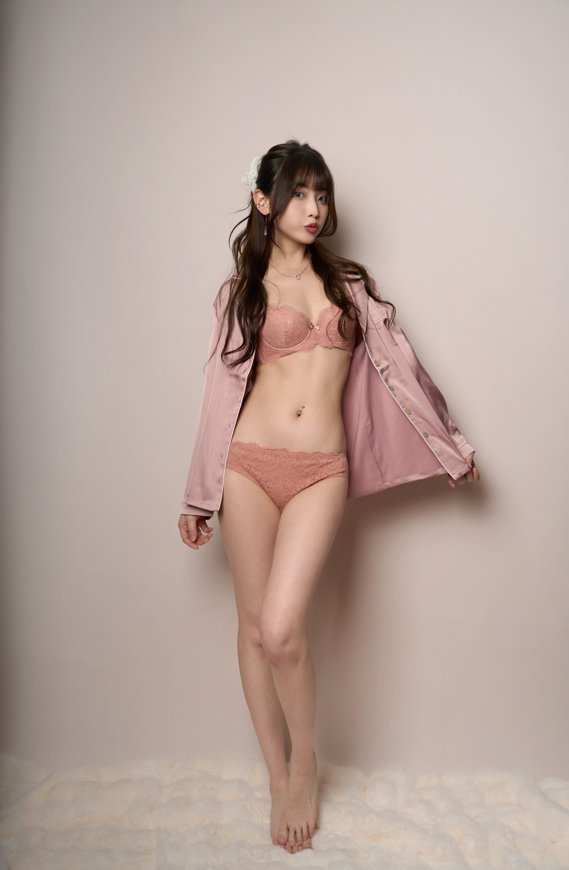 ACOUSMA軟鋼圈蕾絲薄杯內衣