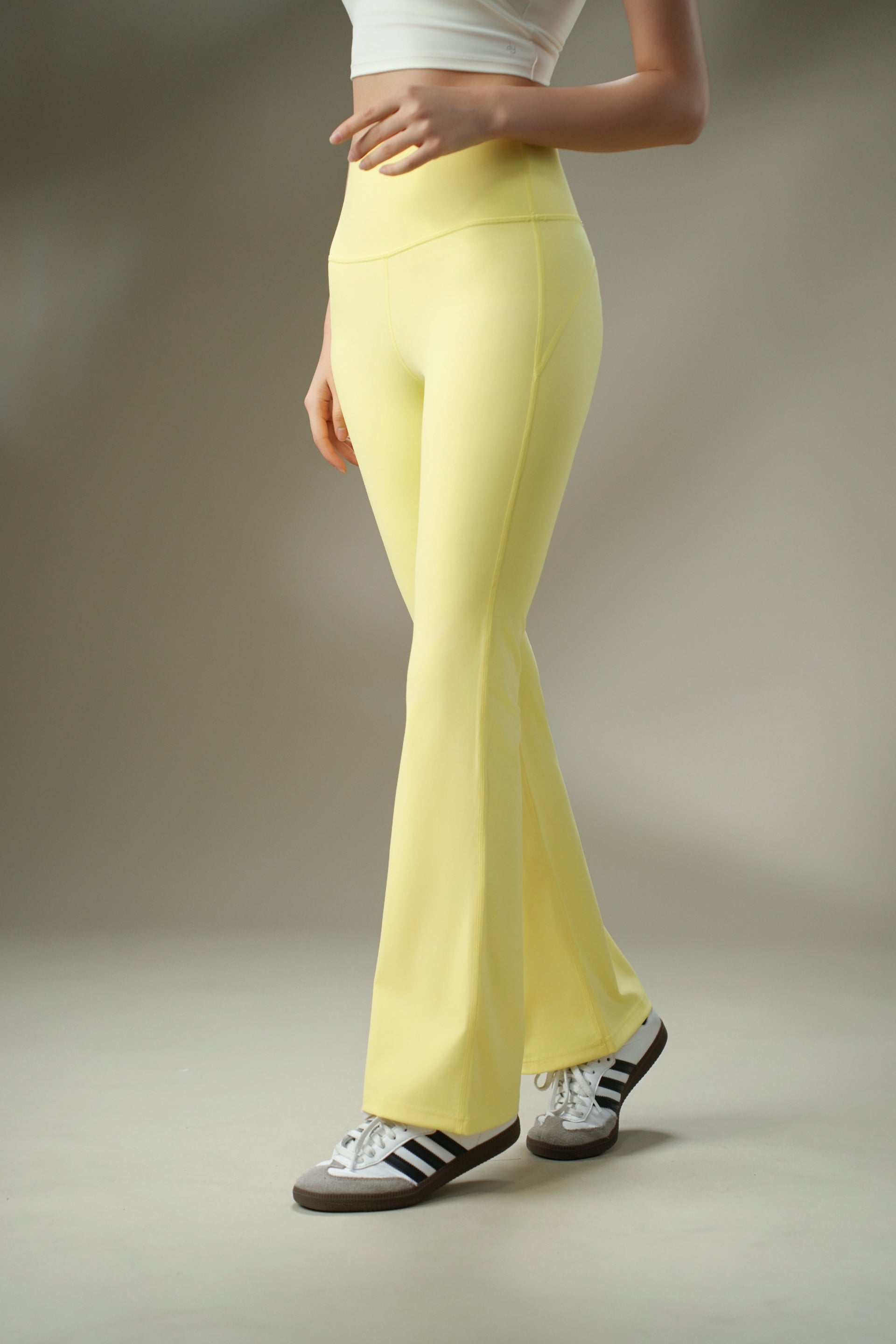 DY 喇叭緊身瑜伽褲 High-Rise flared pant