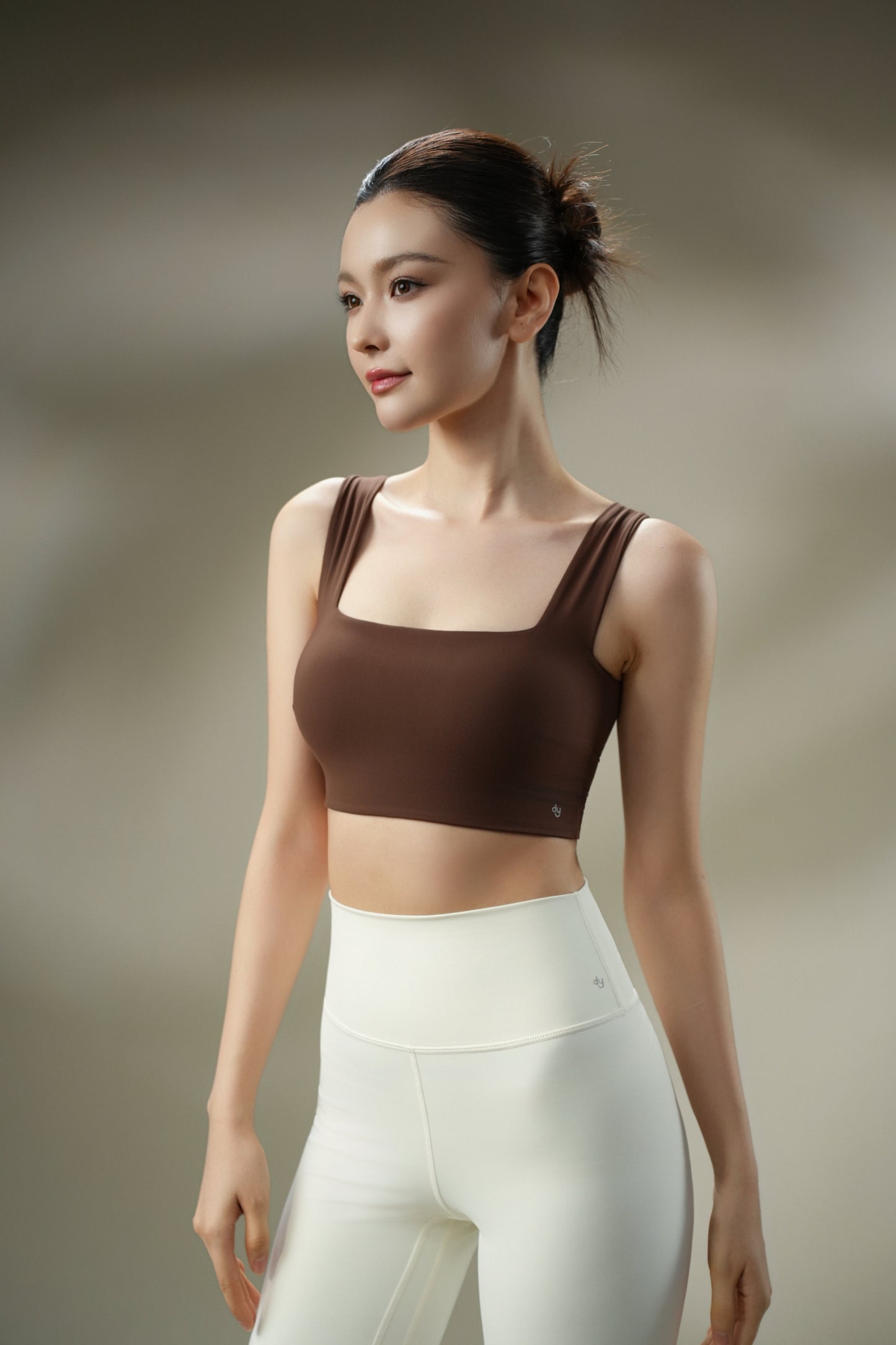 DY 寬肩帶舒適運動內衣 ESSENTIAL SQUARE NECK BRA TOP