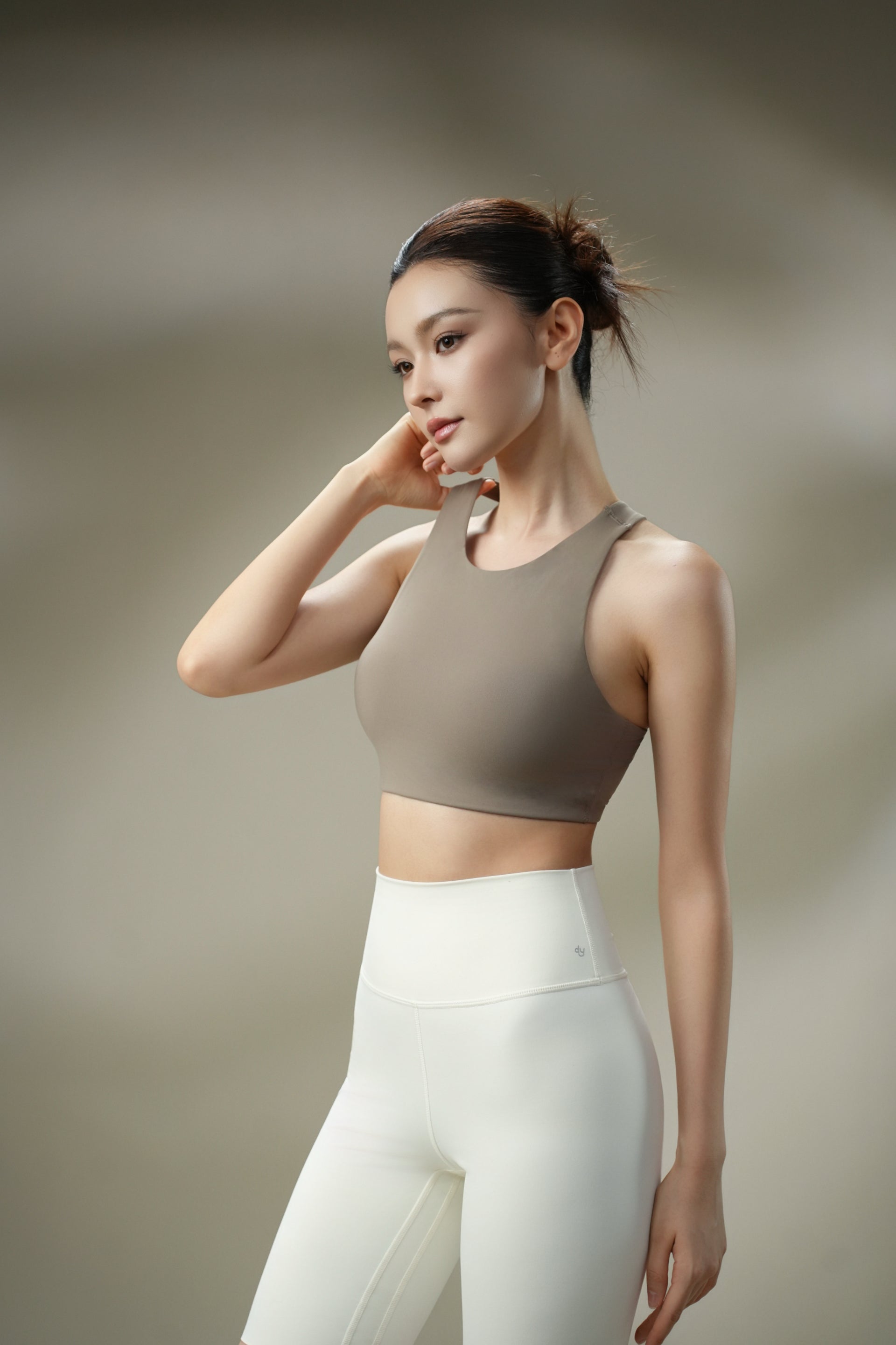 DY 高領口運動內衣 High-neck sport bra