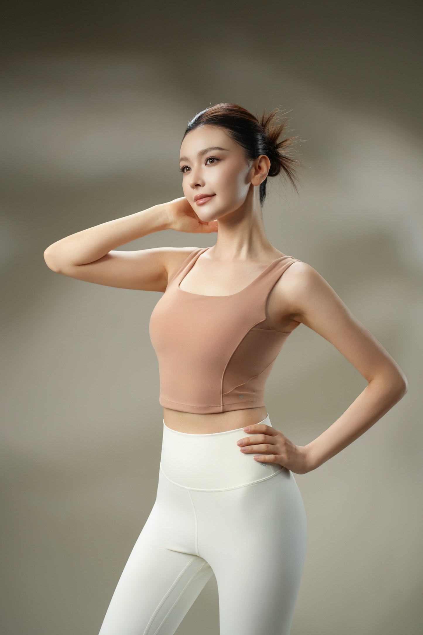 DY 法式方領U型美背運動上衣