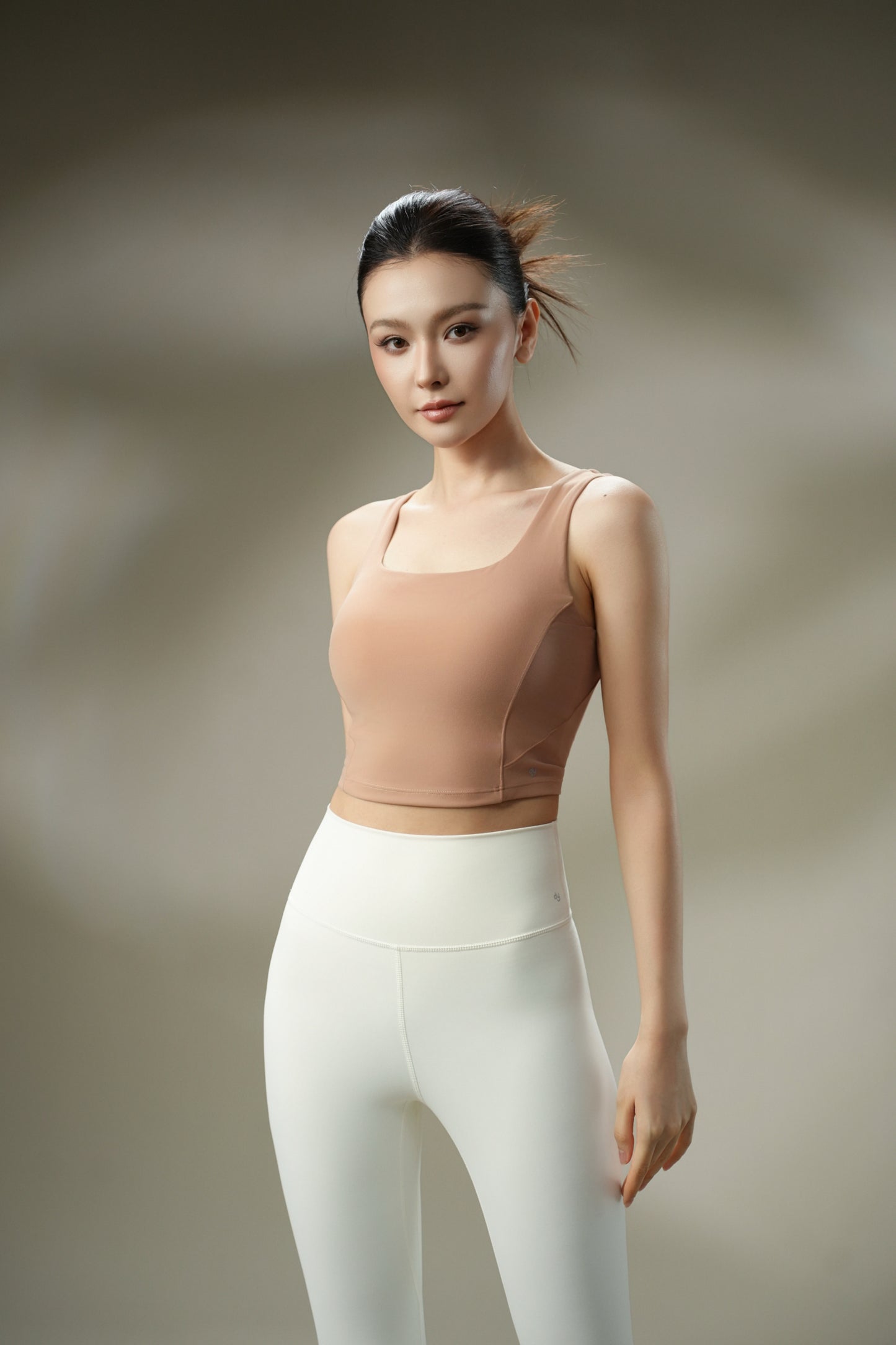 DY 法式方領U型美背運動上衣