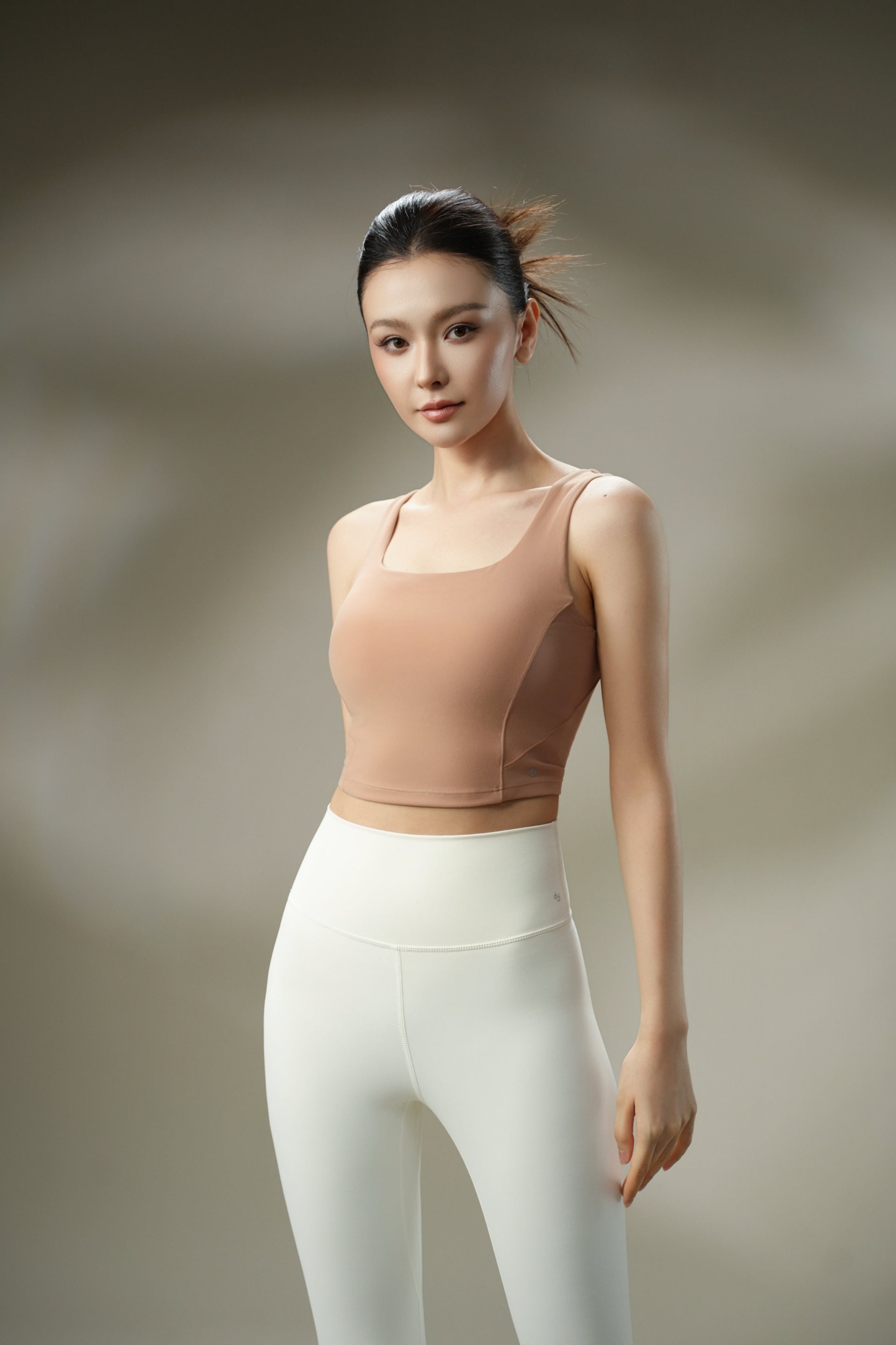 DY 法式方領U型美背運動上衣