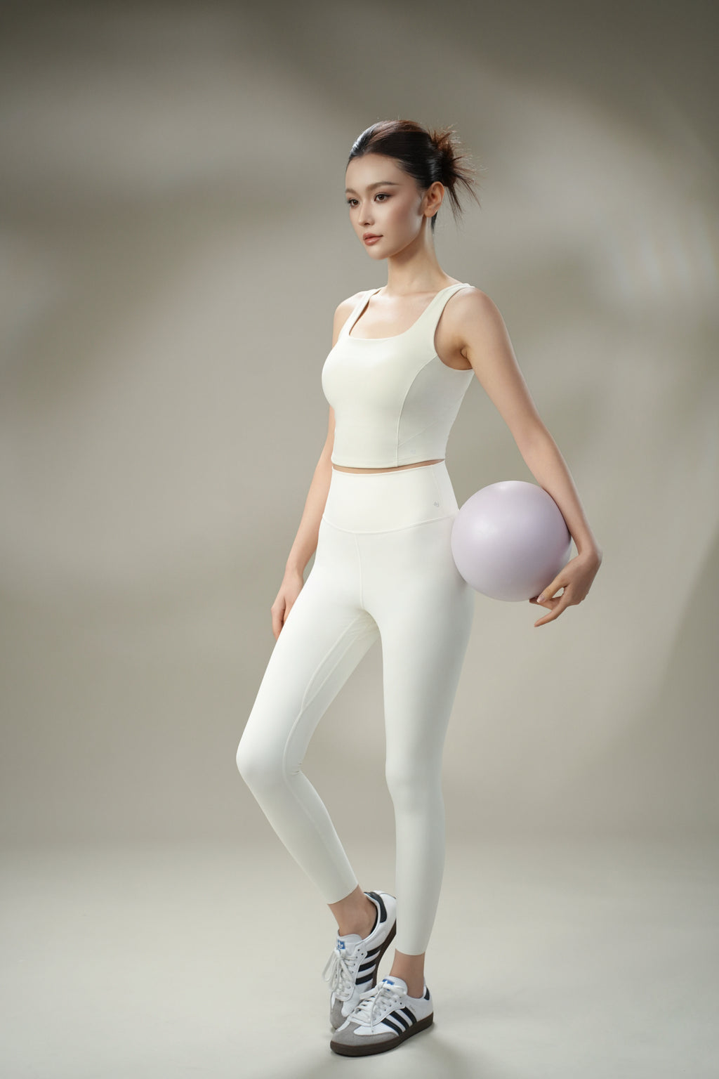 DY 法式方領U型美背運動上衣