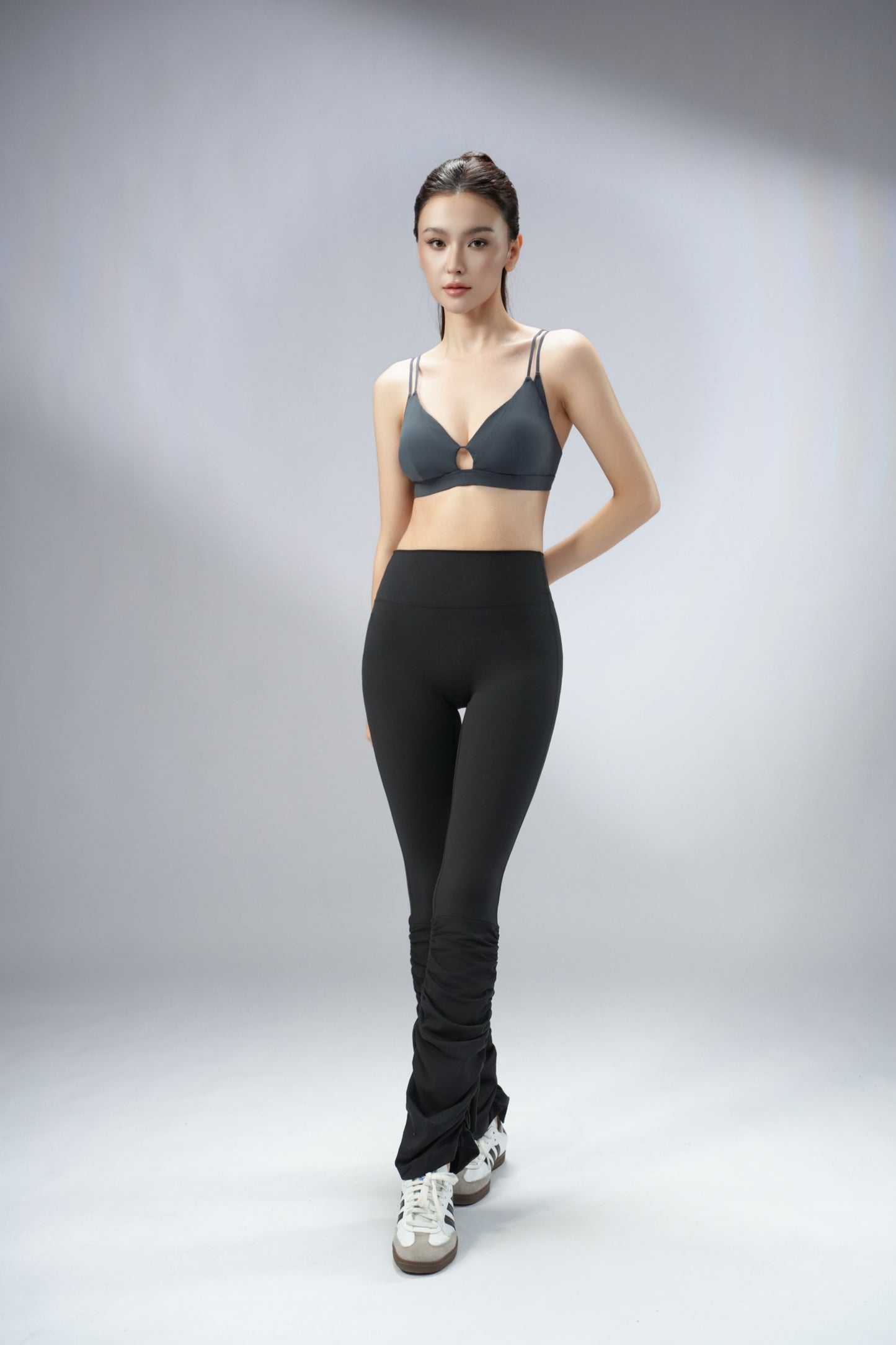 DY 小胸聚攏雙肩帶鏤空運動內衣