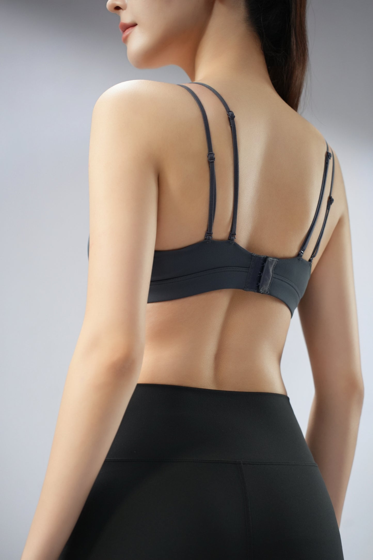 DY 小胸聚攏雙肩帶鏤空運動內衣